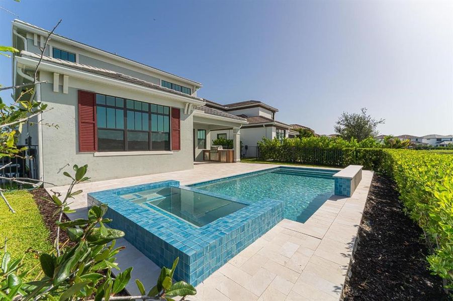 Exterior details and patio area of a home in Tesoro Club, Port St. Lucie (Image 23).