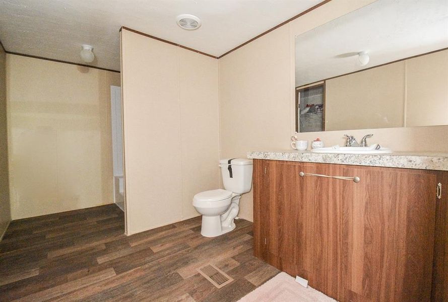 Image 29 of a home in .