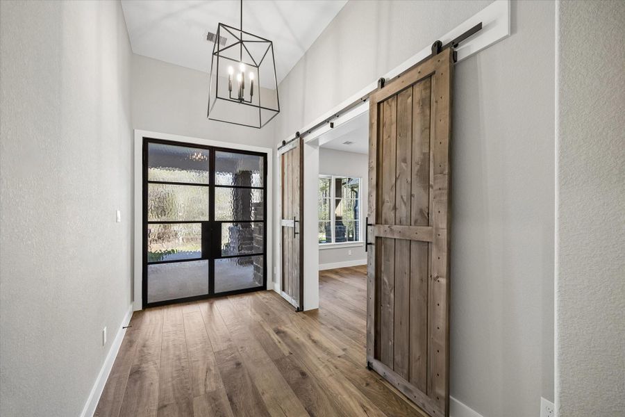 Spacious, unfurnished interior of a new home in , Huntsville (Image 21).