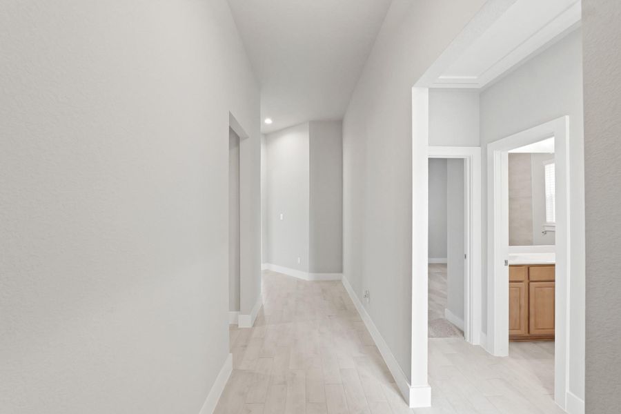 Image 40 of a home in Briarwood Crossing.