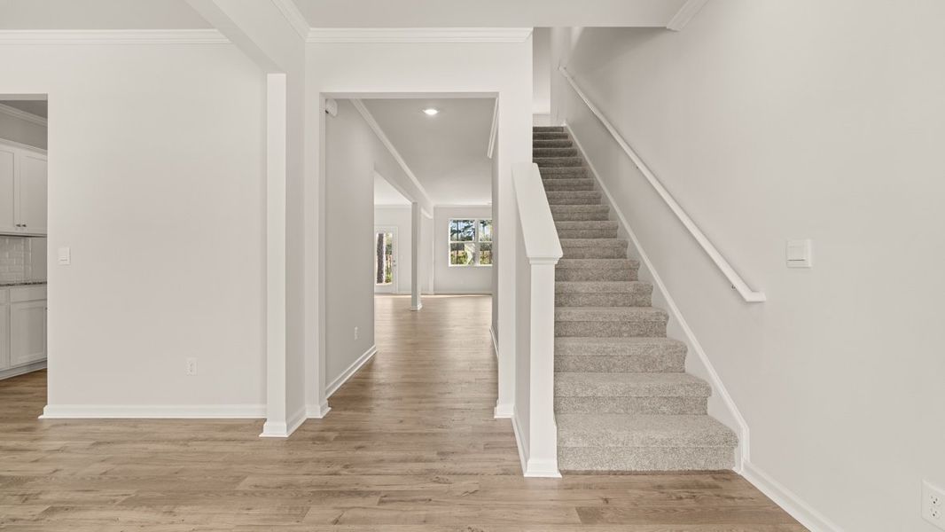 Representative unfurnished interior of a home built from the Halton by D.R. Horton in Thompson Ridge, Dallas (Image 12).