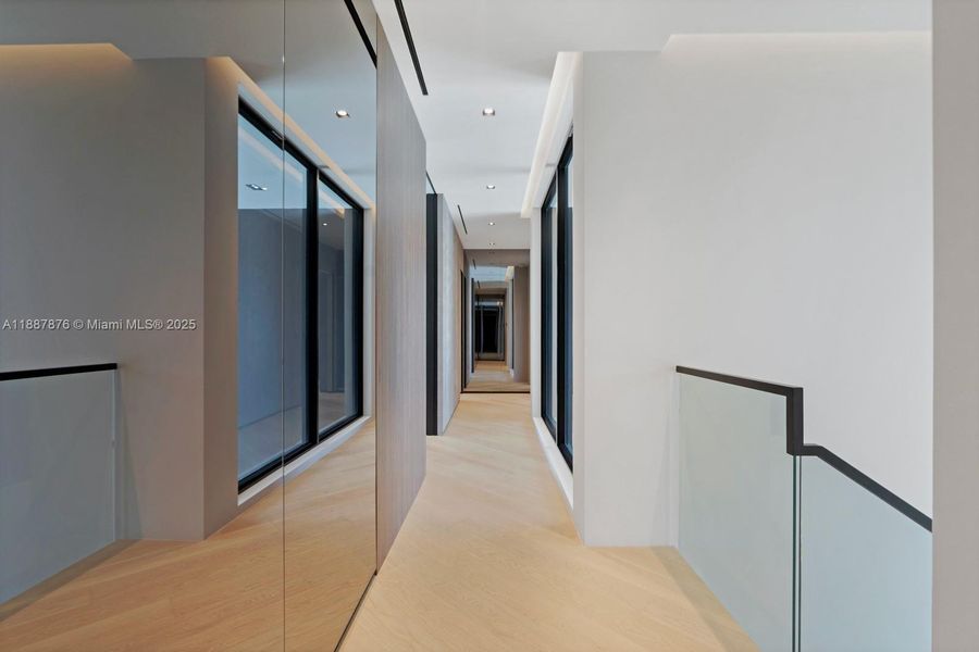 Spacious, unfurnished interior of a new home in , North Miami (Image 19).