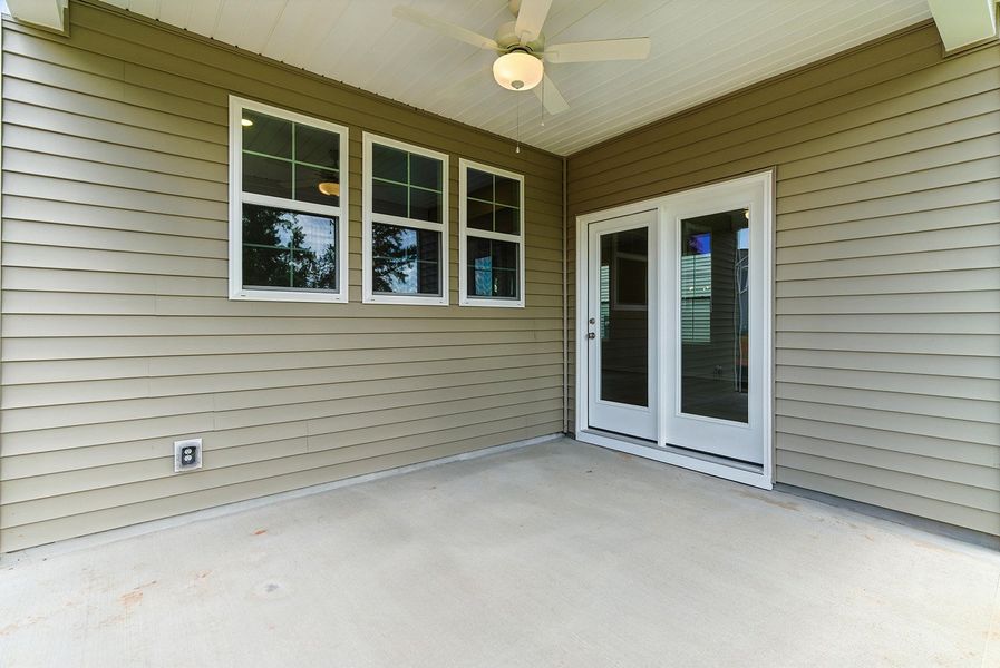 Image 28 of a home in Landmark Commons.