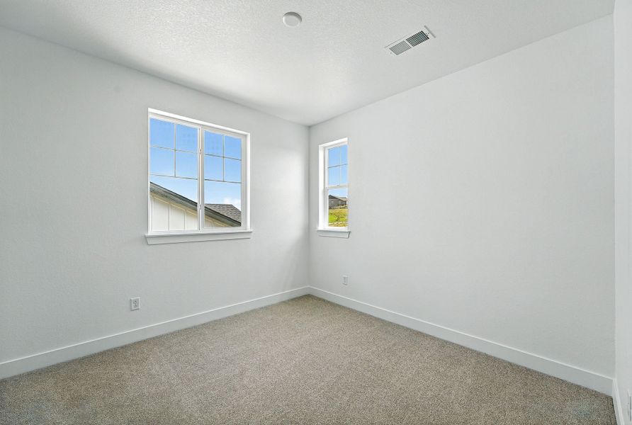 Spacious, unfurnished interior of a new home in Macanta, Castle Rock (Image 28).