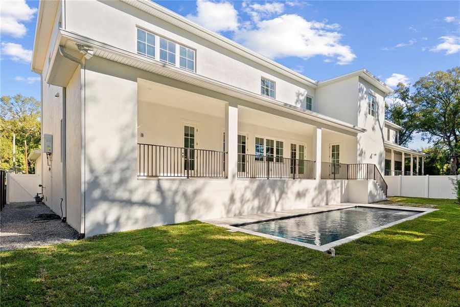 Exterior details and patio area of a home in , Tampa (Image 33).