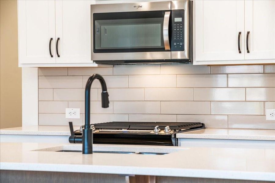 Close-up of interior finishes inside a home in Cherokee Township, Acworth (Image 21).