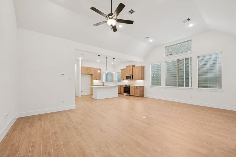 Spacious, unfurnished interior of a new home in Kresston, Montgomery (Image 18). Spacious, unfurnished interior of a new home in Kresston, Montgomery (Image 18).