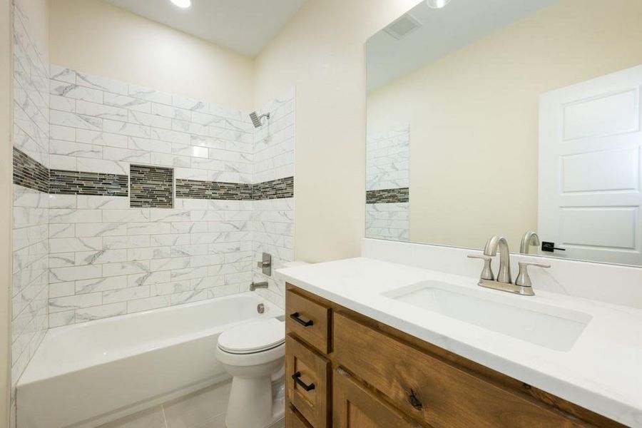 Furnished interior view inside a new home in , Blue Ridge (Image 12).