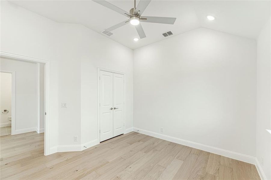 Spacious, unfurnished interior of a new home in Country Lakes Classic 50, Denton (Image 18). Spacious, unfurnished interior of a new home in Country Lakes Classic 50, Denton (Image 18).