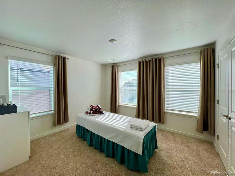 Furnished interior view inside a new home in Looking Glass, Parker (Image 13).