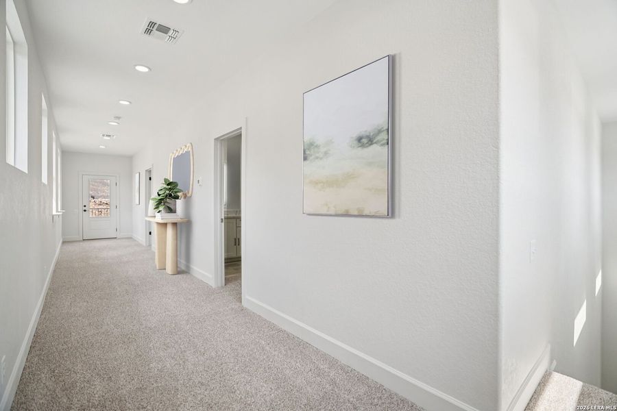 Spacious, unfurnished interior of a new home in , San Antonio (Image 25).