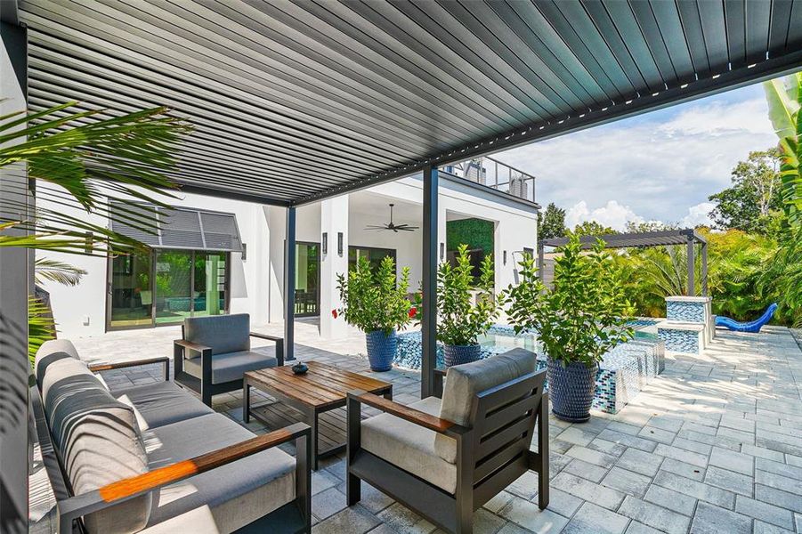 Exterior details and patio area of a home in , Sarasota (Image 1).