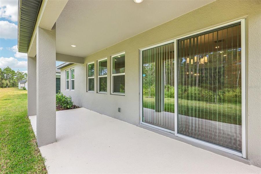 Exterior details and patio area of a home in , Ormond Beach (Image 23).