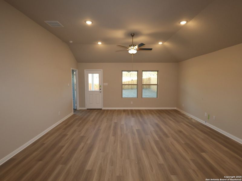 Spacious, unfurnished interior of a new home in Agave, San Antonio (Image 25). Spacious, unfurnished interior of a new home in Agave, San Antonio (Image 25).