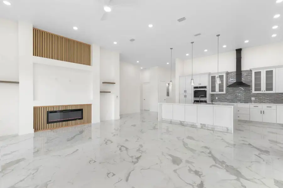 9-web-or-mls-116 Longview Way N-8