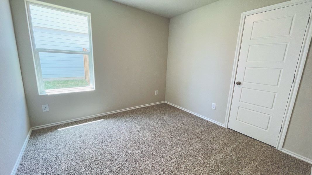 Spacious, unfurnished interior of a new home in Sunnycreek, Crowley (Image 14).