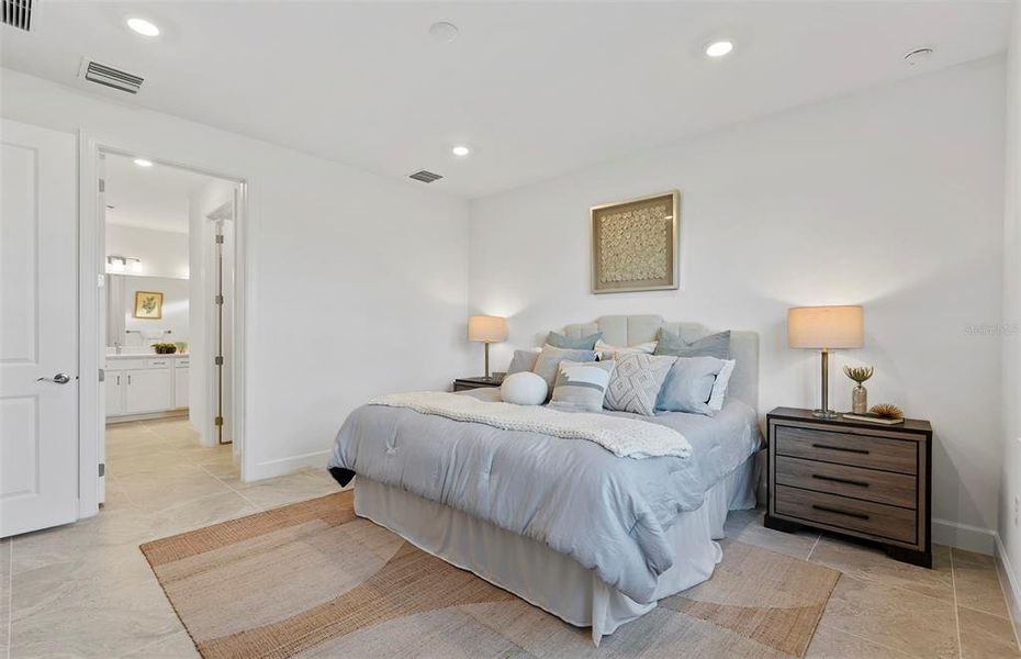 Furnished interior view inside a new home in Del Webb Catalina, Lakewood Ranch (Image 16). Furnished interior view inside a new home in Del Webb Catalina, Lakewood Ranch (Image 16).