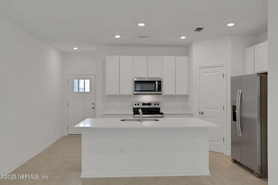 Furnished interior view inside a new home in , Middleburg (Image 12).