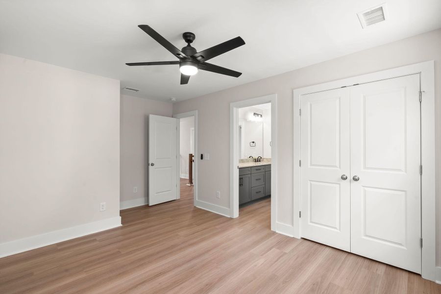 Spacious, unfurnished interior of a new home in , Hollywood (Image 26).
