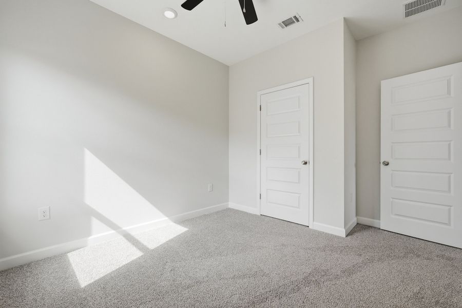 Spacious, unfurnished interior of a new home in Southern Charm, Crestview (Image 20).