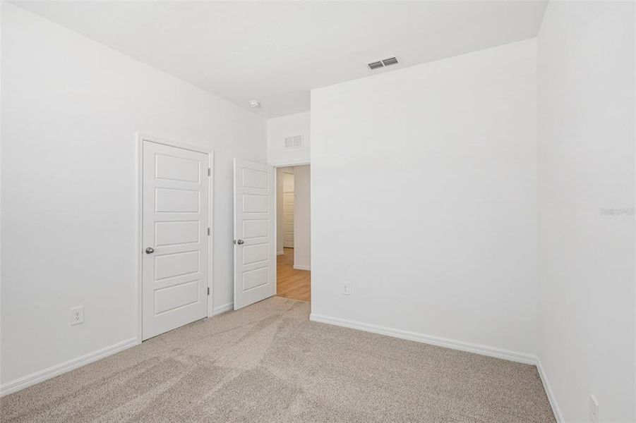 Spacious, unfurnished interior of a new home in , Lakeland (Image 21).