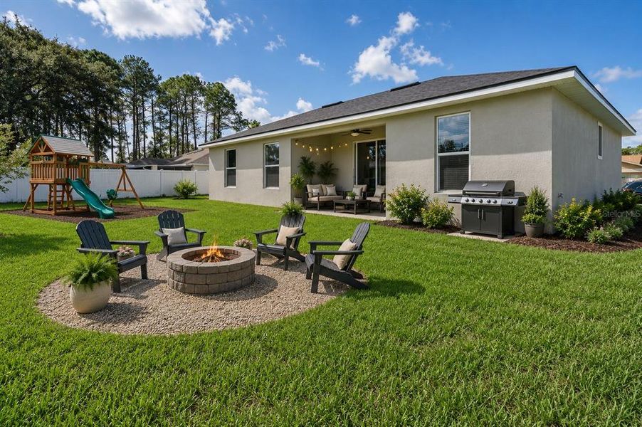 Exterior details and patio area of a home in , Palm Coast (Image 23).
