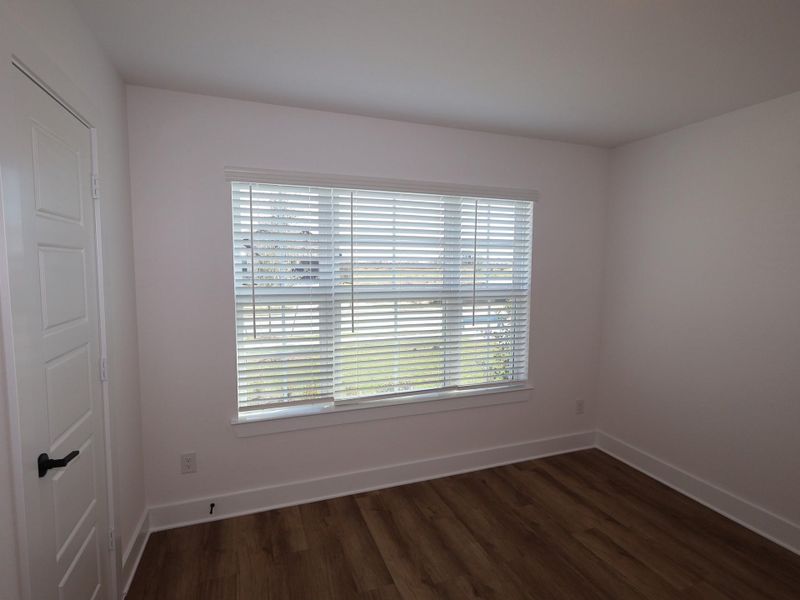 Spacious, unfurnished interior of a new home in Lago Mar, Santa Fe (Image 17).