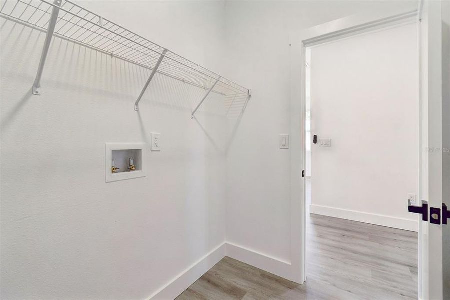 Spacious, unfurnished interior of a new home in , Pinellas Park (Image 34).