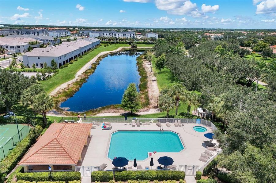 Community amenities in , Naples (Image 30). Community amenities in , Naples (Image 30).