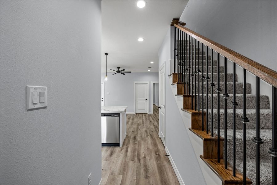 Spacious, unfurnished interior of a new home in , Montgomery (Image 19).