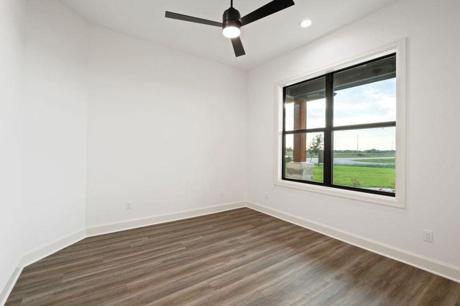 Spacious, unfurnished interior of a new home in , Bryan (Image 24).