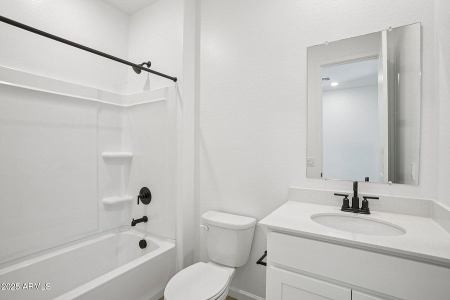 16-web-or-mls-La Senda Dr W-S0511-016