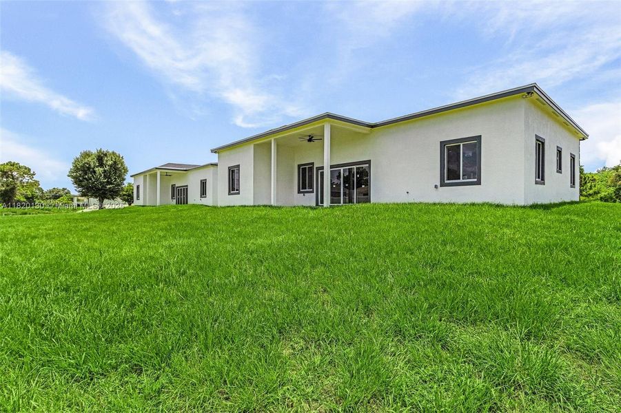 Image 25 of a home in .