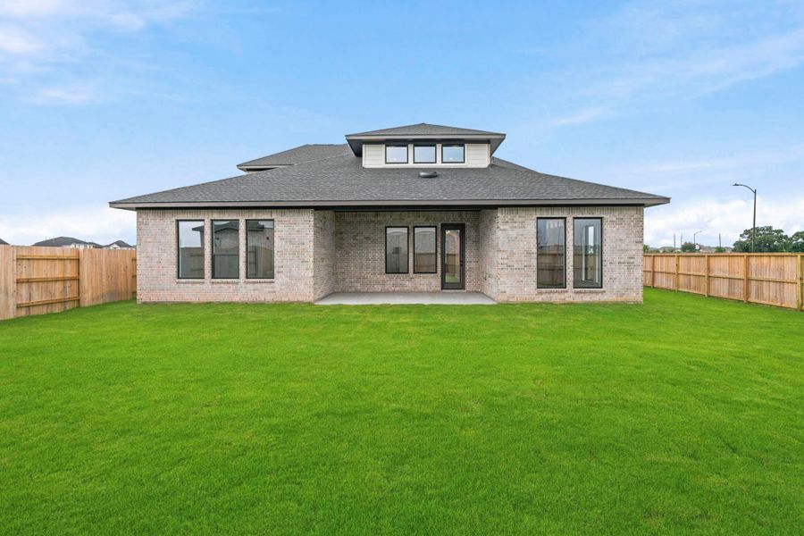 Exterior details and patio area of a home in Elyson, Katy (Image 3).