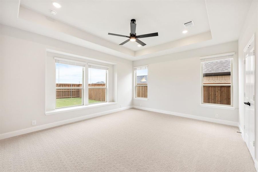 Spacious, unfurnished interior of a new home in Meraki, Forney (Image 29).