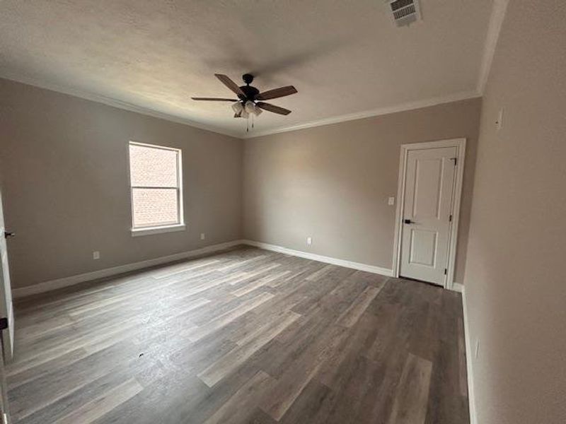 Spacious, unfurnished interior of a new home in , Lumberton (Image 13).
