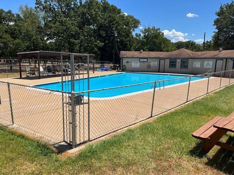 Community amenities in , Mabank (Image 16).