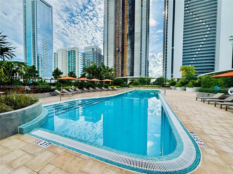 Community amenities in Aria Reserve, Miami (Image 45). Community amenities in Aria Reserve, Miami (Image 45).