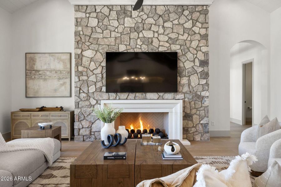 12-web-or-mls-3623-e-mallory-cir