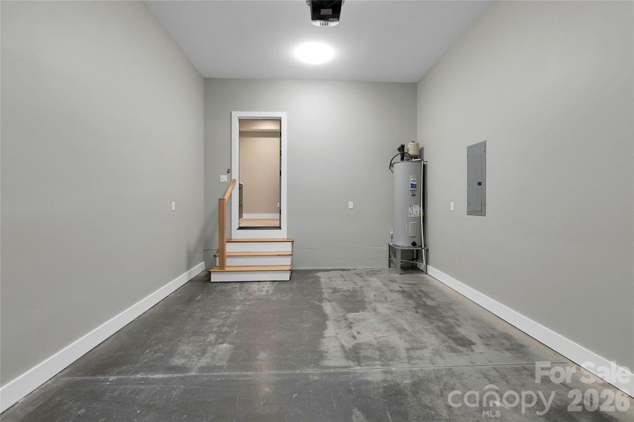 Spacious, unfurnished interior of a new home in , Brevard (Image 44).