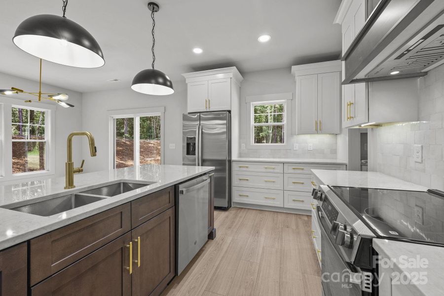 Furnished interior view inside a new home in , Richfield (Image 10).
