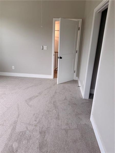 Spacious, unfurnished interior of a new home in , Lawrenceville (Image 8).