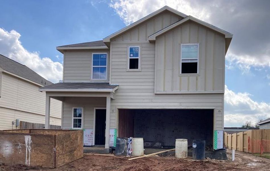 In-progress construction of a new home in Sherwood Glen, Conroe, TX (Image 22).