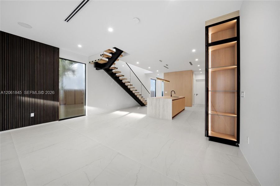 Furnished interior view inside a new home in , Fort Lauderdale (Image 40).
