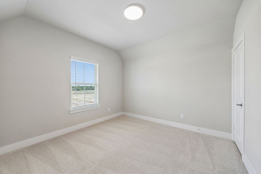 Spacious, unfurnished interior of a new home in Painted Tree Woodland West, McKinney (Image 26).