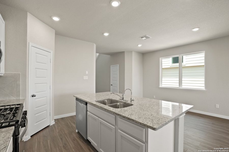Furnished interior view inside a new home in Hickory Ridge, Elmendorf (Image 7).