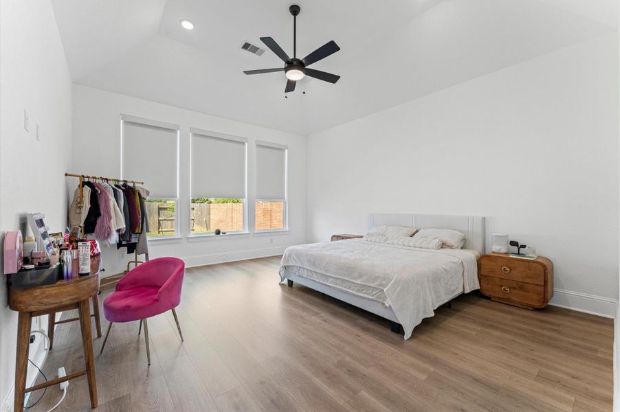 Furnished interior view inside a new home in , Fulshear (Image 10).
