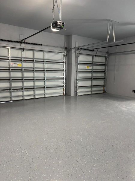 Spacious, unfurnished interior of a new home in , Cape Coral (Image 14). Spacious, unfurnished interior of a new home in , Cape Coral (Image 14).