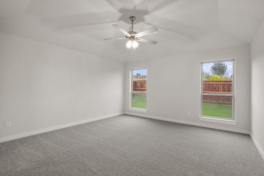 Representative unfurnished interior of a home built from the Waterford III by Cheldan Homes in Stoneview, Glen Rose (Image 36).