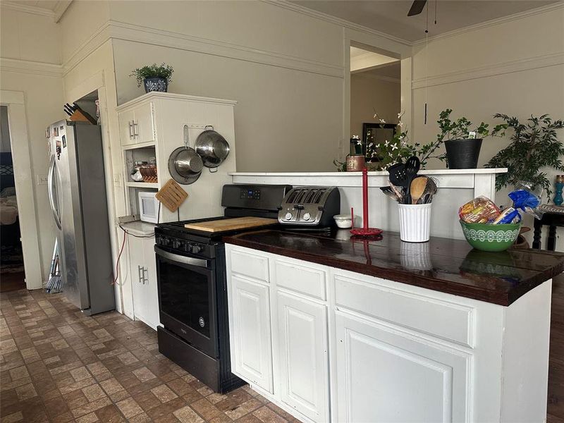 Furnished interior view inside a new home in , Paris (Image 16). Furnished interior view inside a new home in , Paris (Image 16).